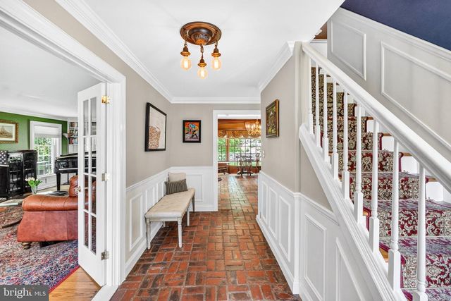 615 OLD KINGS HWY, Downingtown, PA 19335
