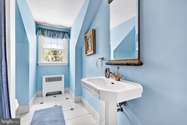 615 OLD KINGS HWY, Downingtown, PA 19335