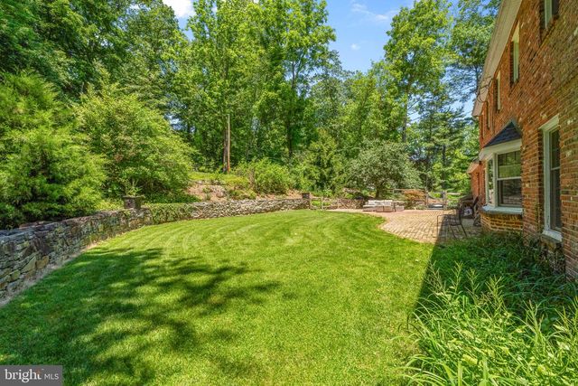 615 OLD KINGS HWY, Downingtown, PA 19335