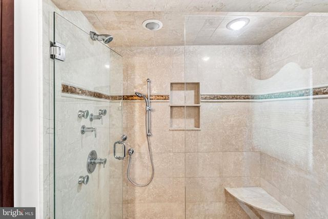 615 OLD KINGS HWY, Downingtown, PA 19335