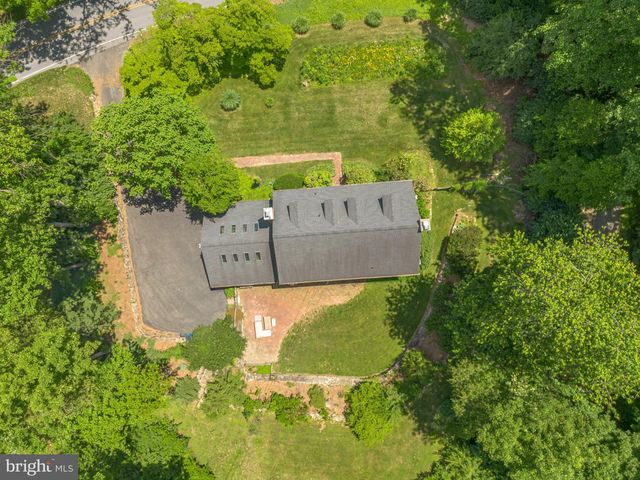 615 OLD KINGS HWY, Downingtown, PA 19335