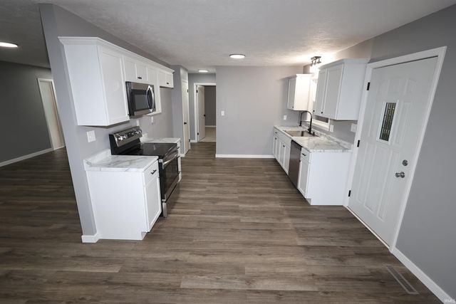 187 St Clair Avenue, Elkhart, IN 46516