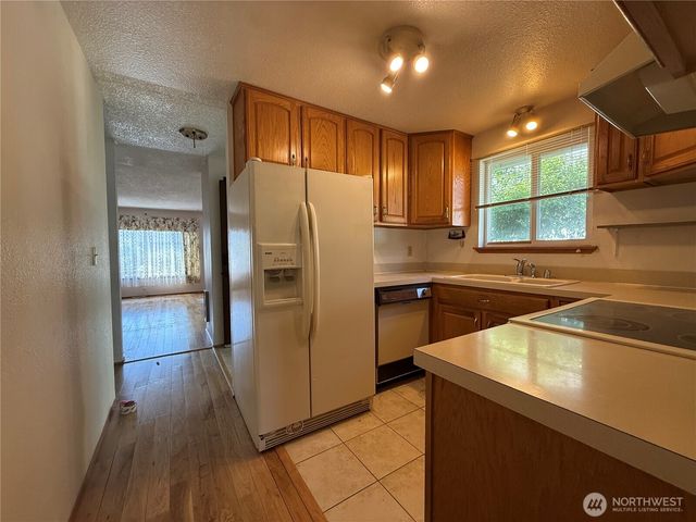 1415 E 55th Street, Tacoma, WA 98404