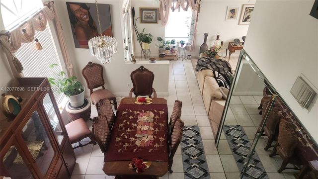 1055 NW 187th Avenue, Pembroke Pines, FL 33029