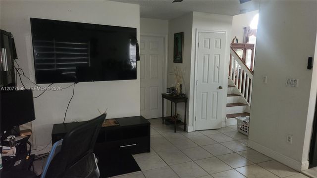 1055 NW 187th Avenue, Pembroke Pines, FL 33029