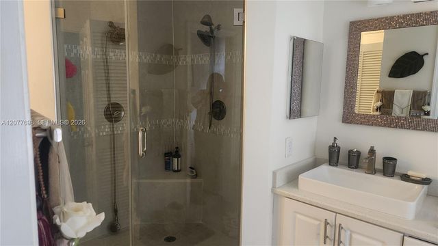 1055 NW 187th Avenue, Pembroke Pines, FL 33029
