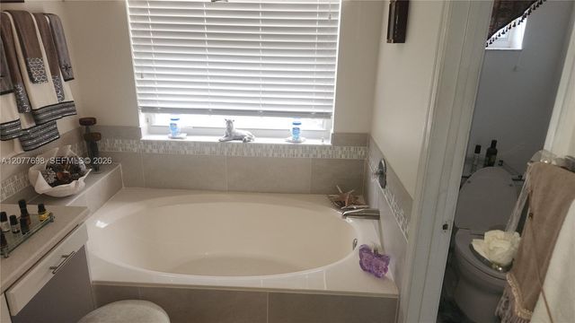 1055 NW 187th Avenue, Pembroke Pines, FL 33029