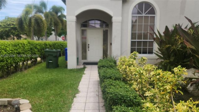 1055 NW 187th Avenue, Pembroke Pines, FL 33029