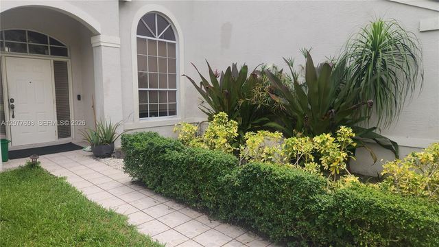 1055 NW 187th Avenue, Pembroke Pines, FL 33029