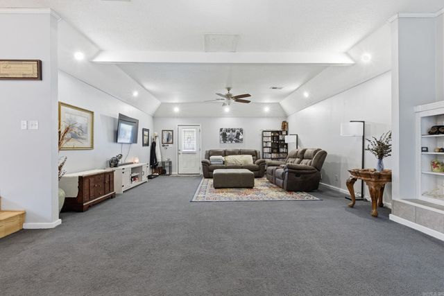 106 Lecroy Road, Hot Springs, AR 71901