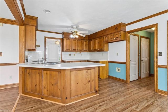 423 Las Gaviotas BLVD, Chesapeake, VA 23322