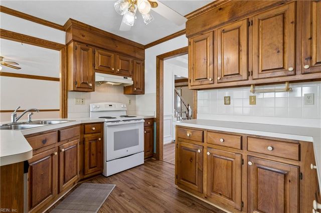 423 Las Gaviotas BLVD, Chesapeake, VA 23322