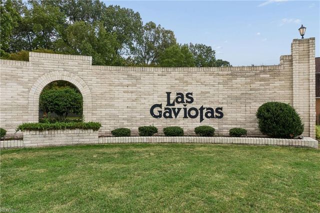 423 Las Gaviotas BLVD, Chesapeake, VA 23322