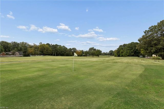 423 Las Gaviotas BLVD, Chesapeake, VA 23322