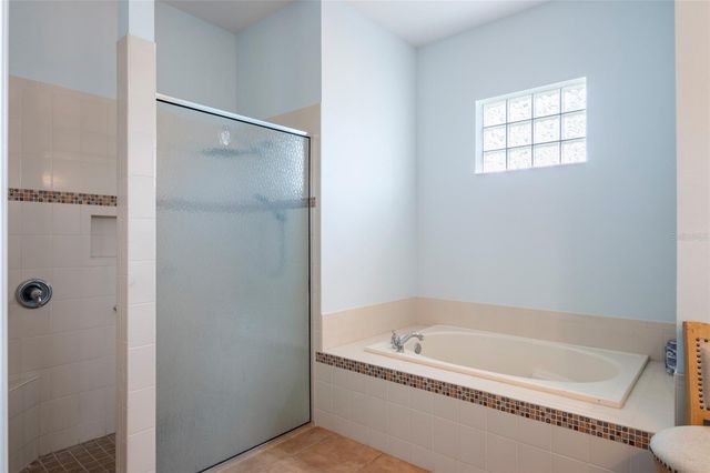 27601 COUNTRY STONE COURT, Leesburg, FL 34748