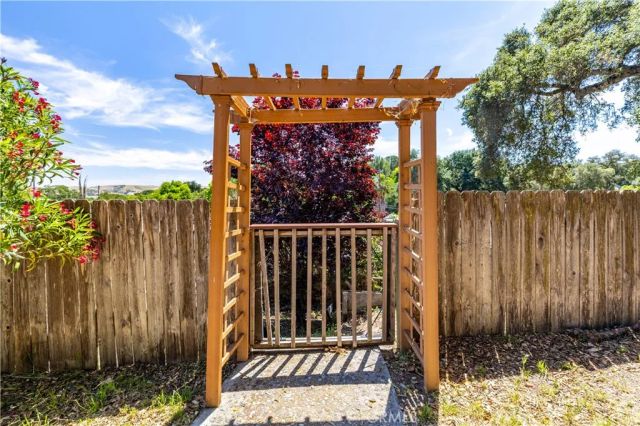 4541 Yerba, Atascadero, CA 93422