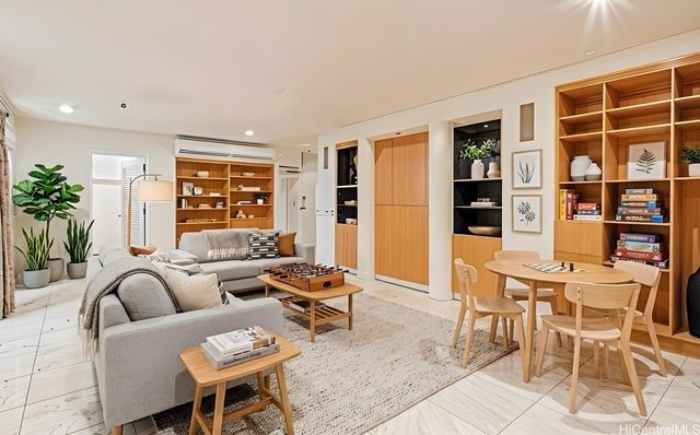 235 Portlock Road, Honolulu, HI 96825