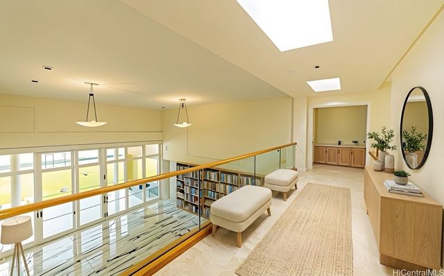 235 Portlock Road, Honolulu, HI 96825