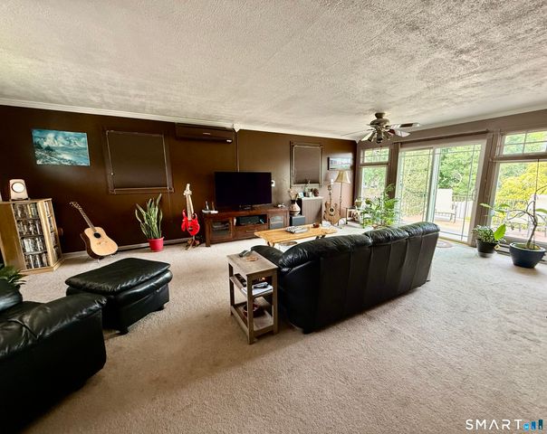 46 Tedesco Drive, Waterbury, CT 06708