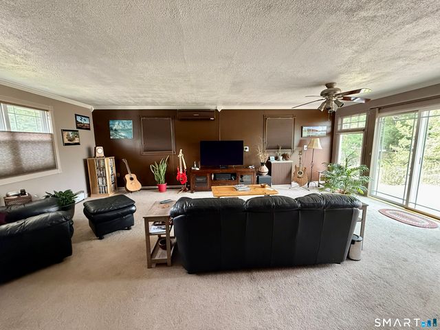 46 Tedesco Drive, Waterbury, CT 06708