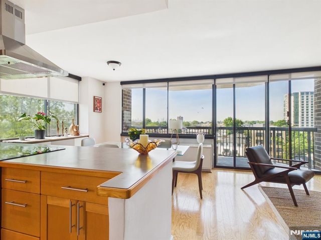 770 Anderson Avenue 402, Cliffside Park, NJ 07010