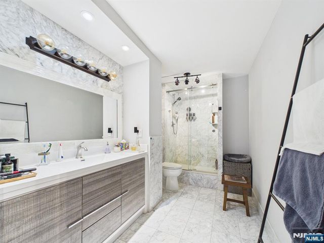 770 Anderson Avenue 402, Cliffside Park, NJ 07010