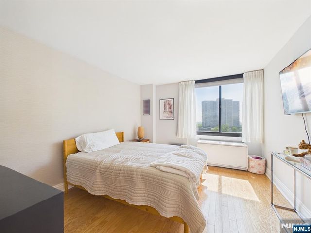 770 Anderson Avenue 402, Cliffside Park, NJ 07010