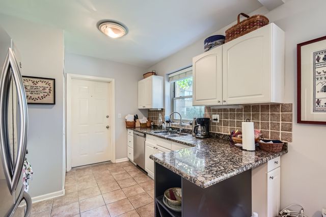 4949 N Wolcott Avenue 1A, Chicago, IL 60640