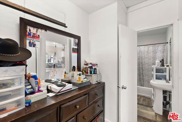 4615 Orchard Avenue, Los Angeles, CA 90037