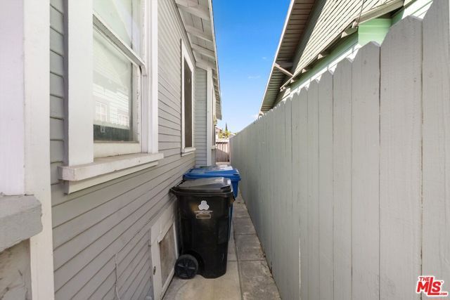 4615 Orchard Avenue, Los Angeles, CA 90037