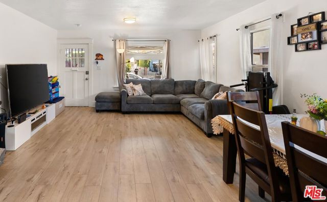 4615 Orchard Avenue, Los Angeles, CA 90037