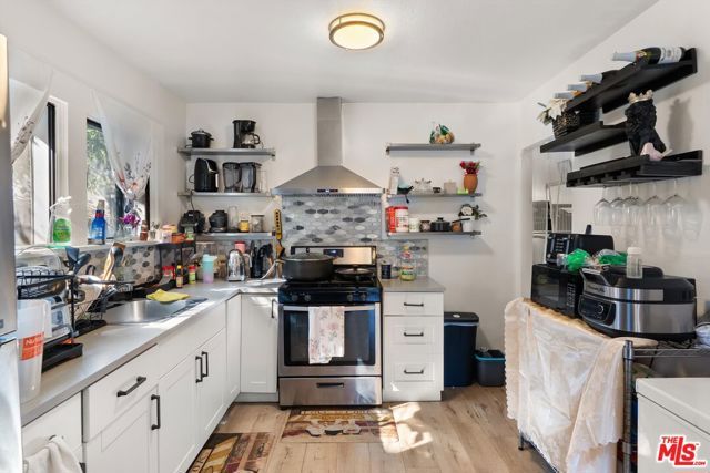 4615 Orchard Avenue, Los Angeles, CA 90037