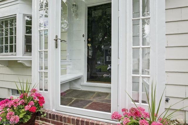 31 Knollwood Ave, Madison Boro, NJ 07940