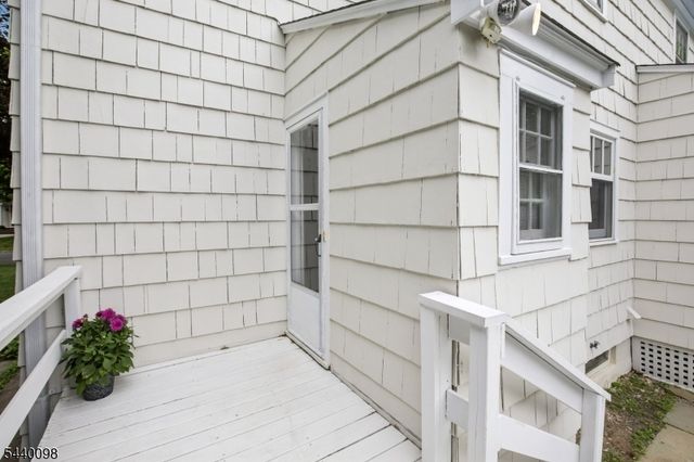 31 Knollwood Ave, Madison Boro, NJ 07940
