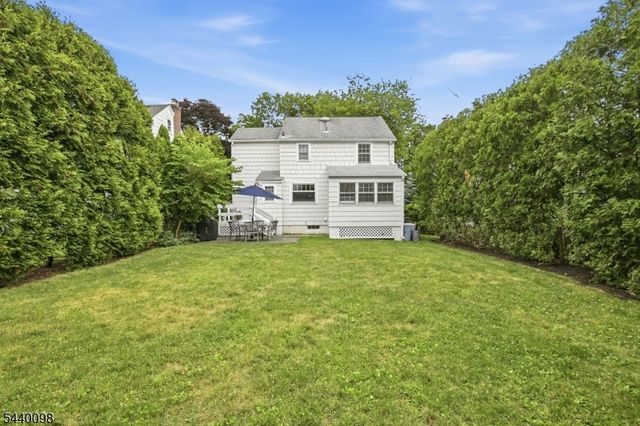 31 Knollwood Ave, Madison Boro, NJ 07940