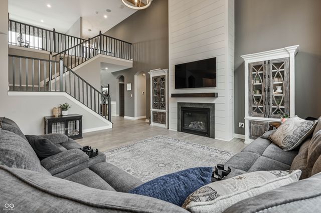 26 Chatham Brook Drive, Westfield, IN 46074