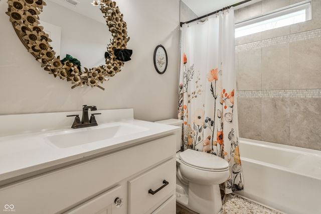 26 Chatham Brook Drive, Westfield, IN 46074