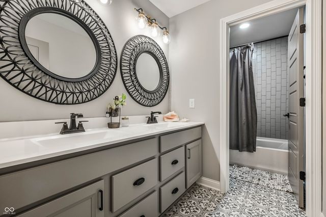 26 Chatham Brook Drive, Westfield, IN 46074