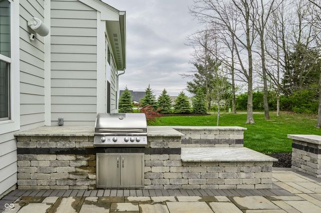 26 Chatham Brook Drive, Westfield, IN 46074