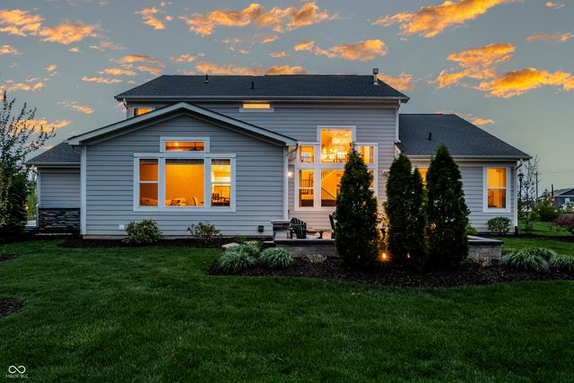 26 Chatham Brook Drive, Westfield, IN 46074