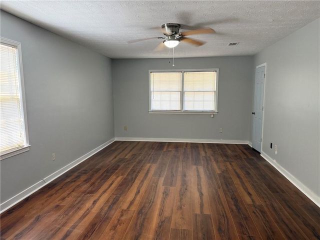 406 OHERN Court, Stone Mountain, GA 30088