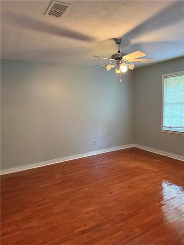 406 OHERN Court, Stone Mountain, GA 30088