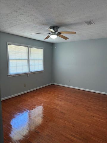 406 OHERN Court, Stone Mountain, GA 30088