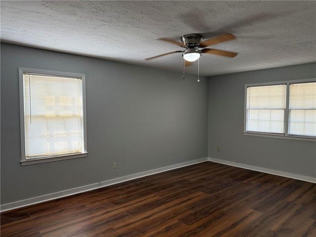 406 OHERN Court, Stone Mountain, GA 30088