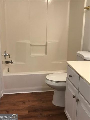 1019 Daventry Crossing, Woodstock, GA 30188