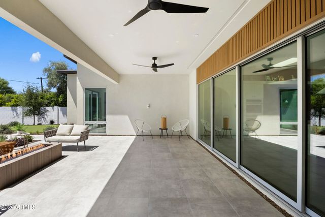 115 E GRISWOLD Road, Phoenix, AZ 85020