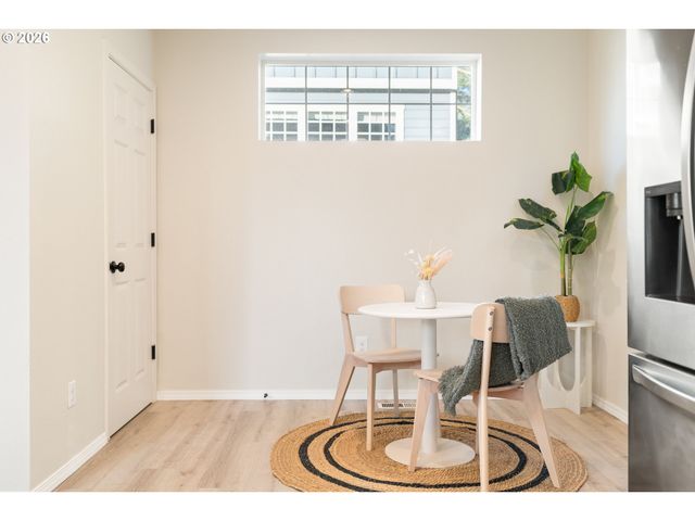 8062 Sw 33RD Pl, Portland, OR 97219