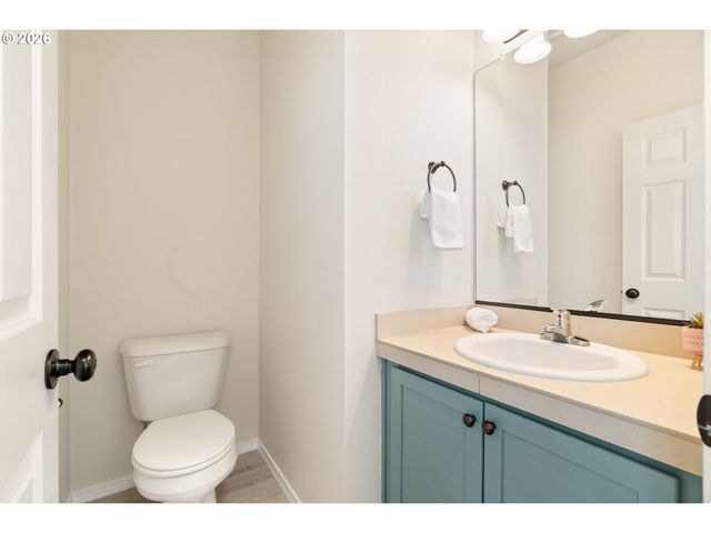 8062 Sw 33RD Pl, Portland, OR 97219