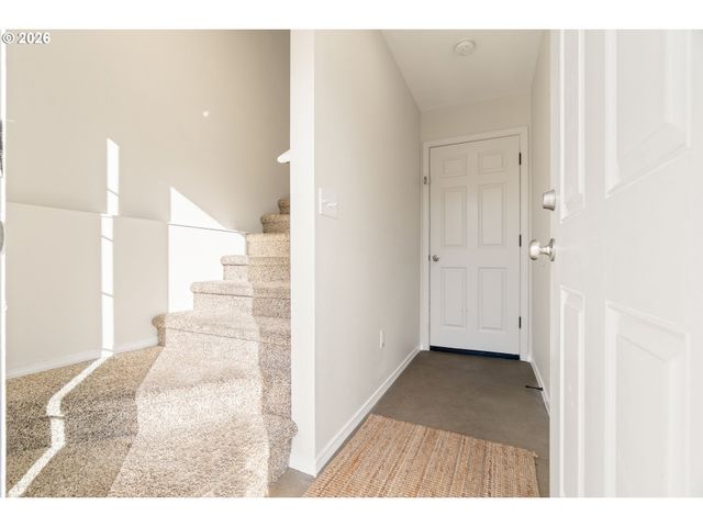 8062 Sw 33RD Pl, Portland, OR 97219