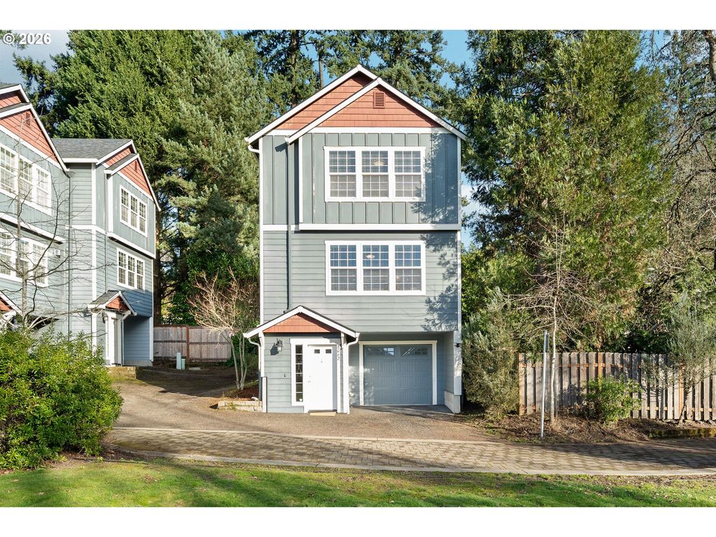 8062 Sw 33RD Pl, Portland, OR 97219